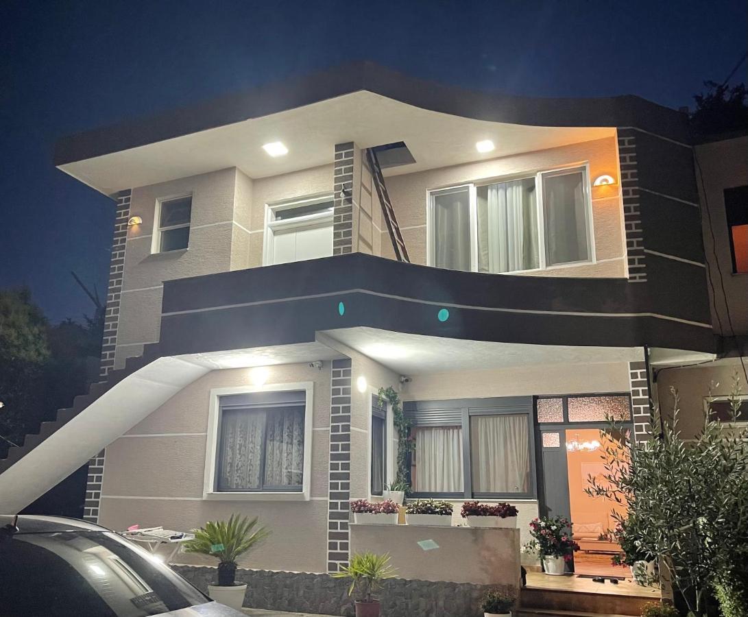Vila Gjergji Durrës Exteriör bild