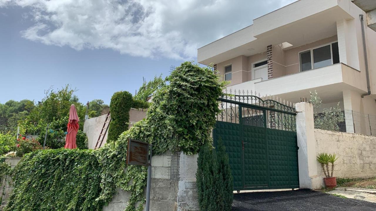 Vila Gjergji Durrës Exteriör bild