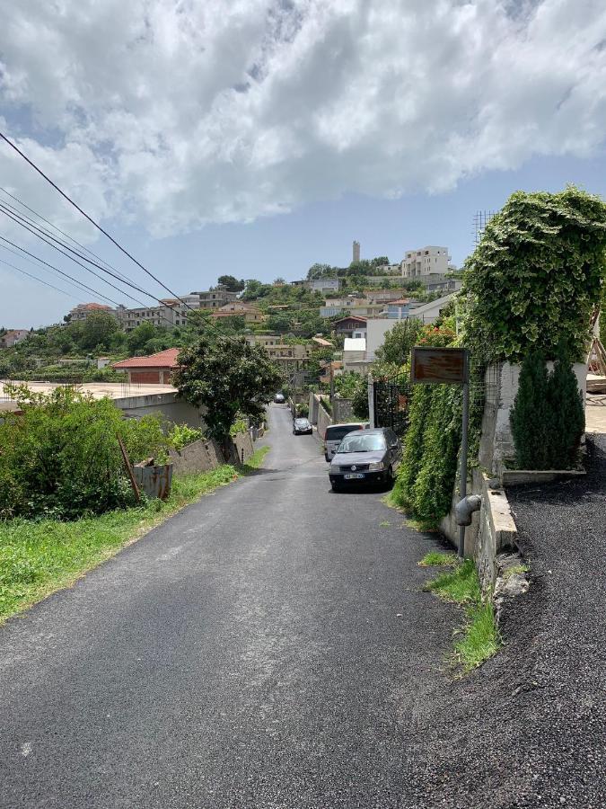 Vila Gjergji Durrës Exteriör bild